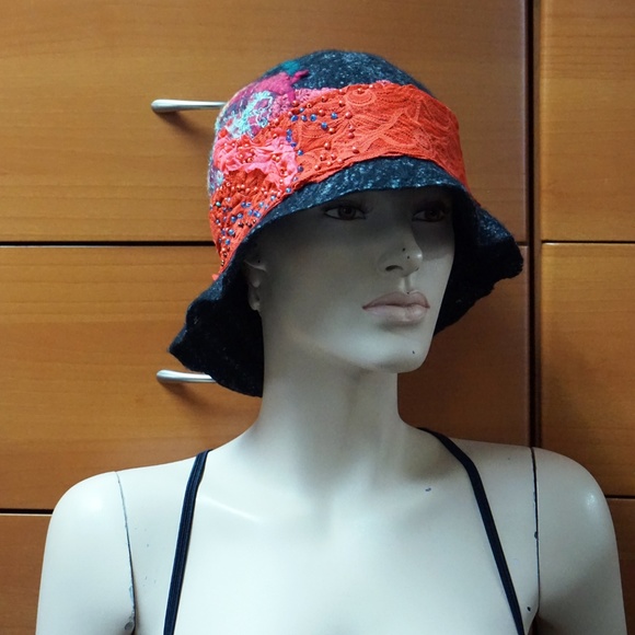 FELTED WOOL CLOCHE HAT UNIQUE GIFT FOR WOMEN main image 4